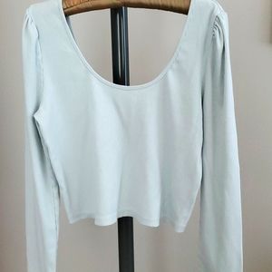 Women's size xl, light green crop shirt.